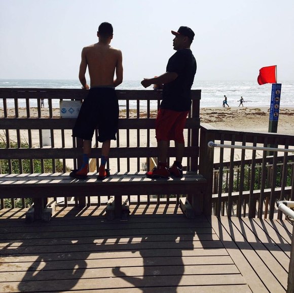 eli_sandoval